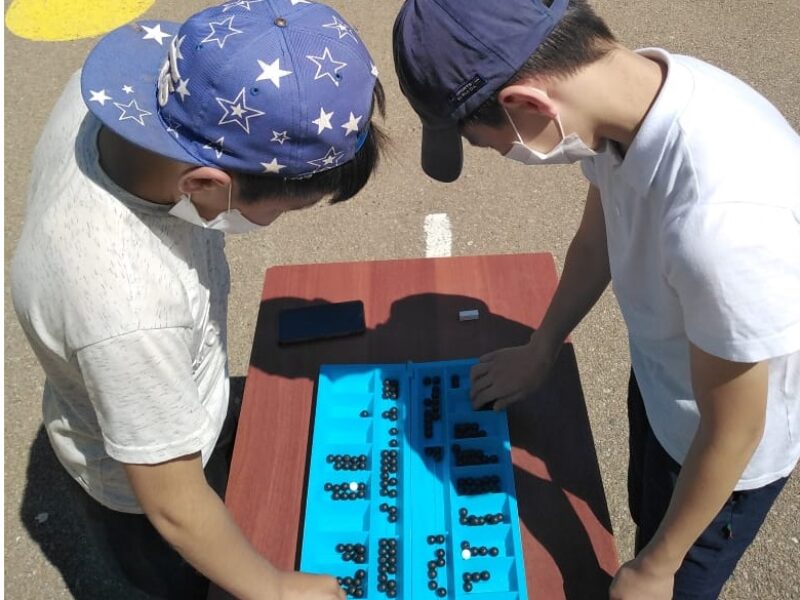 на заставку